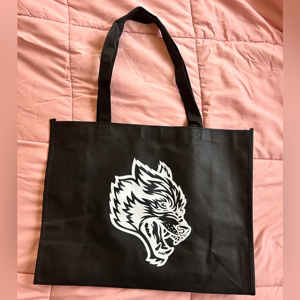 Darc Sport -Wolves- Tote Bag with White Wolf Graphic